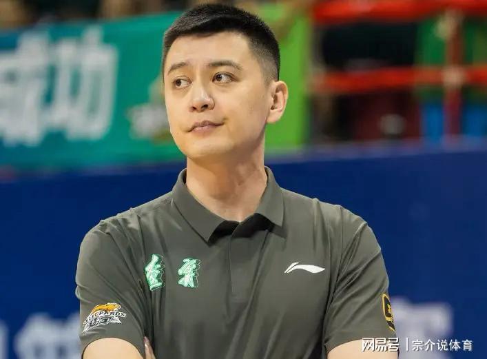 bob半岛体育官方网站-杨鸣下课最新下家曝光，爆料两大顶级强队疯狂追逐