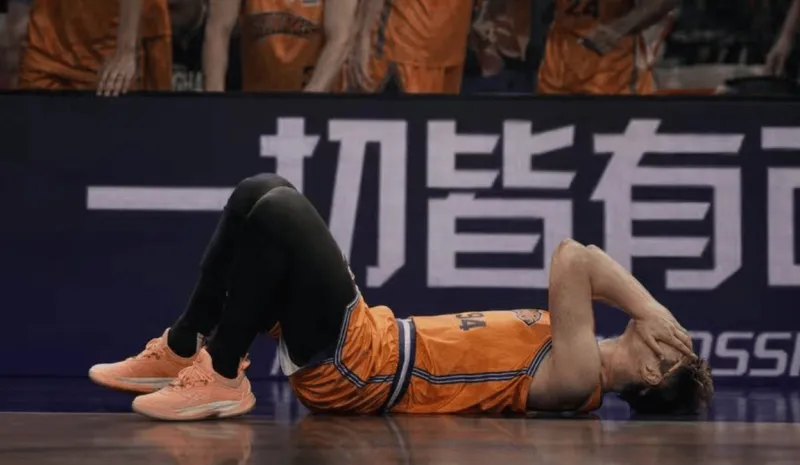 王哲林：32的大王完成了17岁时小王的梦想，很感谢自己